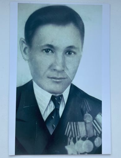 Карнеев Мухтарам Зулькарнеевич