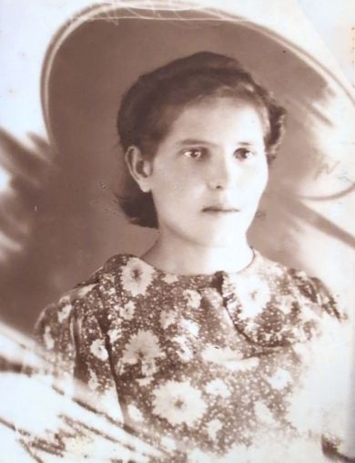 Кабакова (Дербенцева) Валентина 
