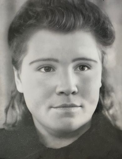 Бирюкова (Сафронова) Анна Павловна