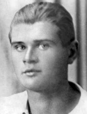 Зотов Юрий Михайлович