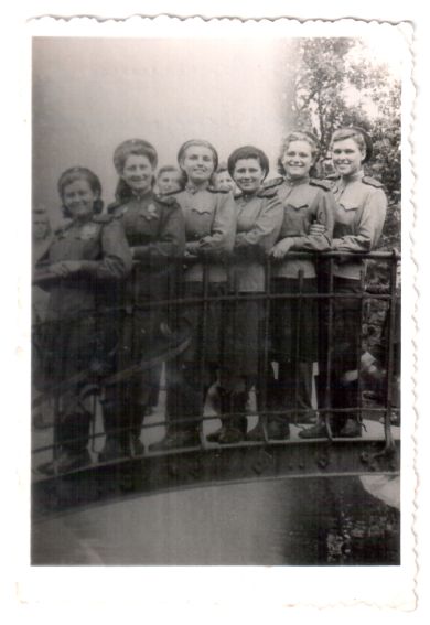 Жук, Соляник, Волнова, Деревянко, Капа, Тарасова