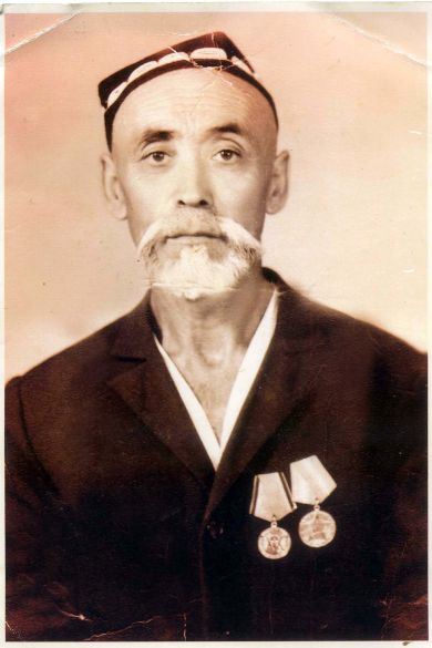 Камолов Ахмад