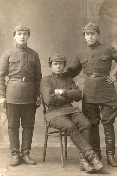 Бейссель Владимир Сергеевич (слева)